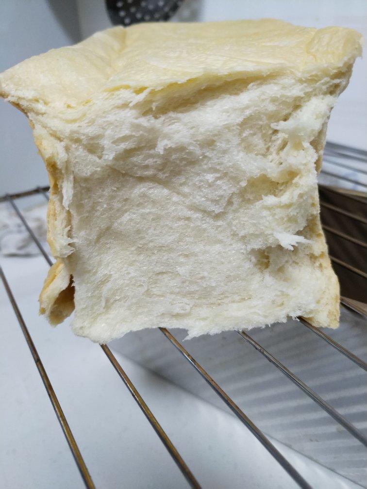 软到拿不起来的生吐司