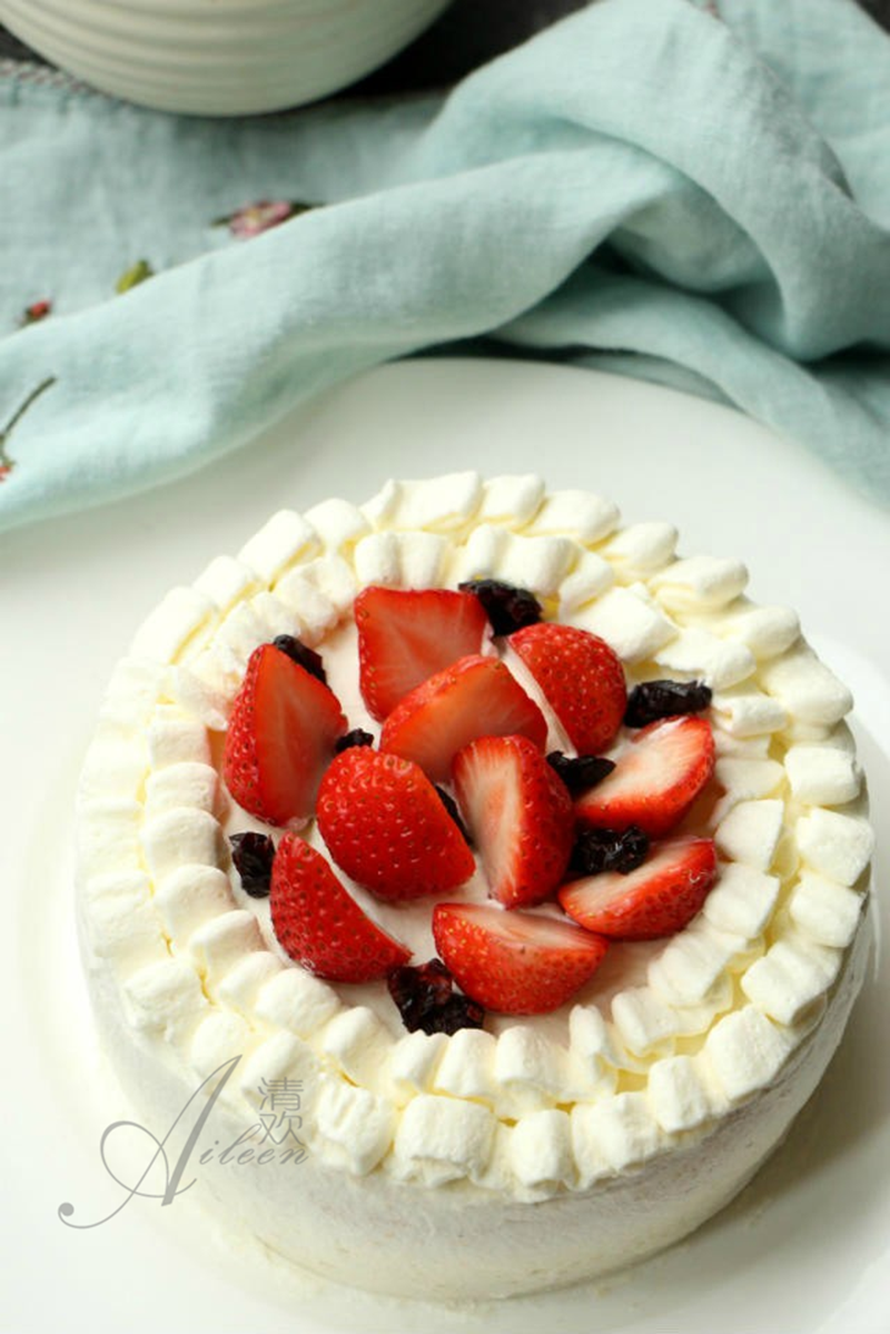 aileen清欢做的草莓鲜奶油蛋糕