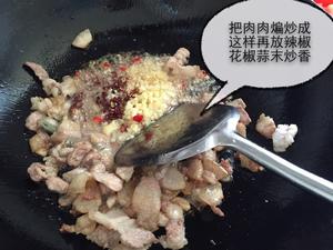 五花肉炒扁豆的做法 步骤3