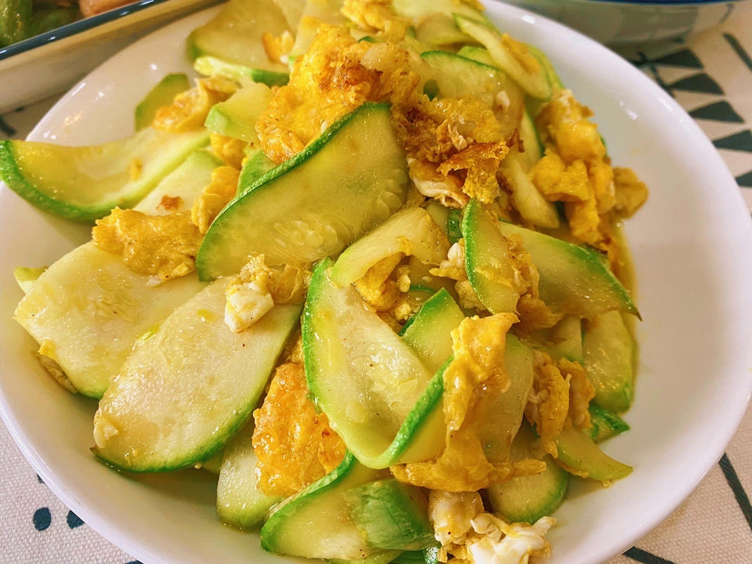 西葫芦炒鸡蛋