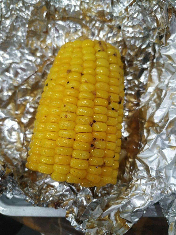 锡纸烤玉米