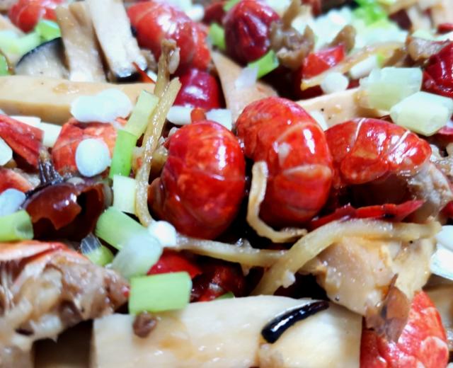 桃仙家不上火的 蒜香微辣小龙虾尾的做法