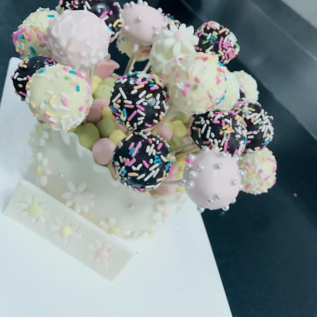 棒棒糖蛋糕 cake pops 做法