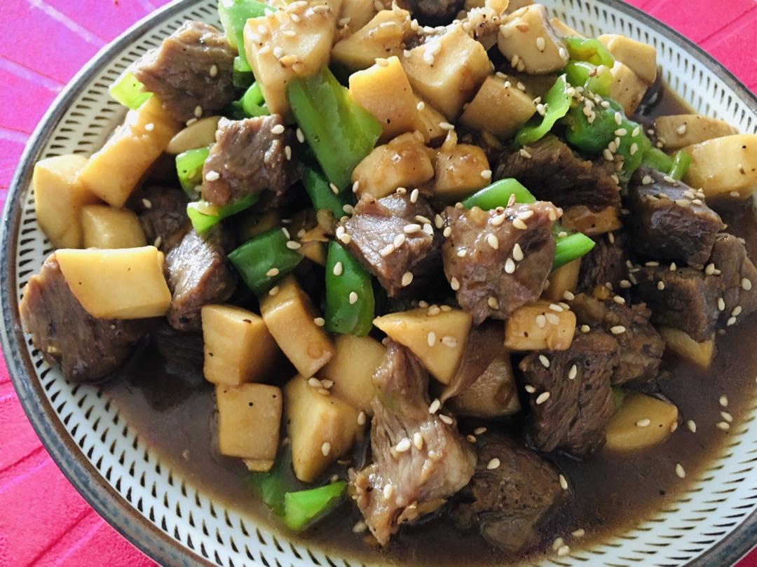 家常菜~杏鲍菇烧牛肉粒
