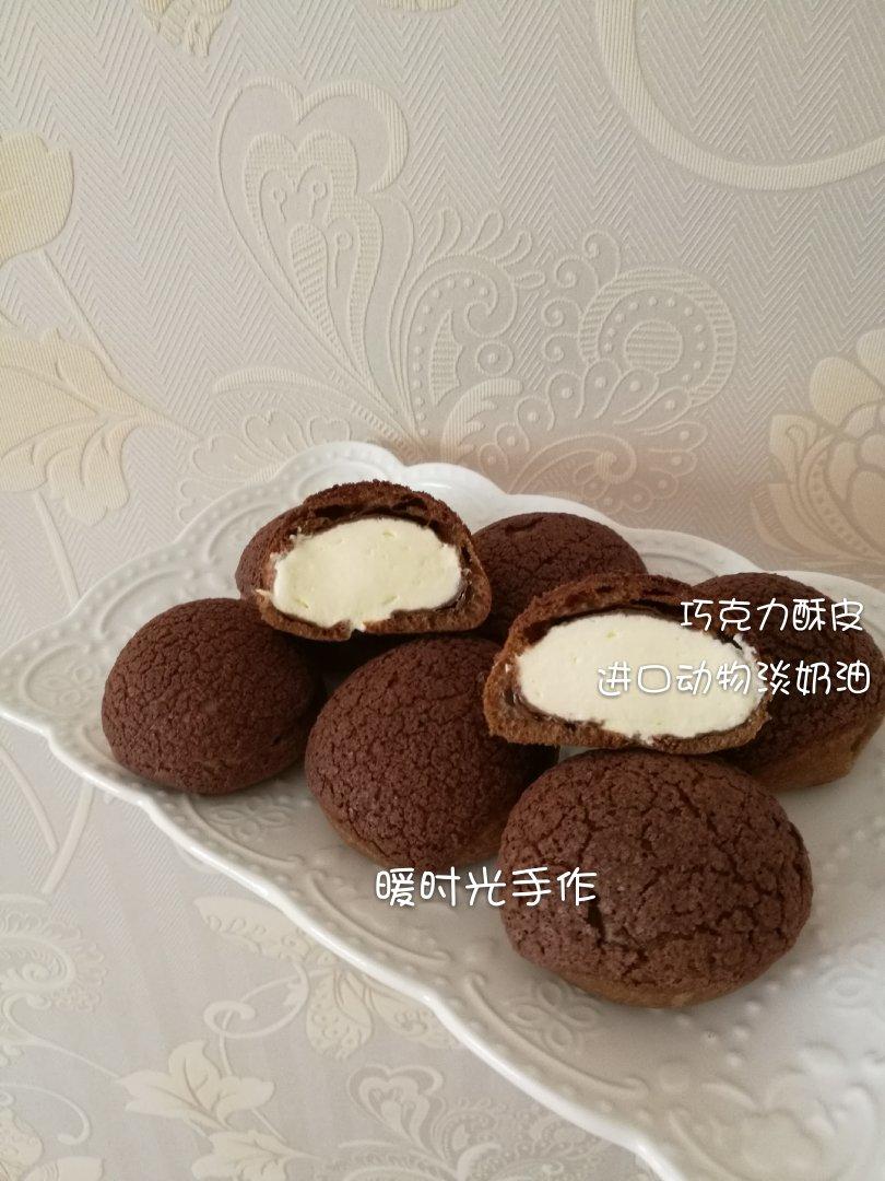 巧克力酥皮泡芙