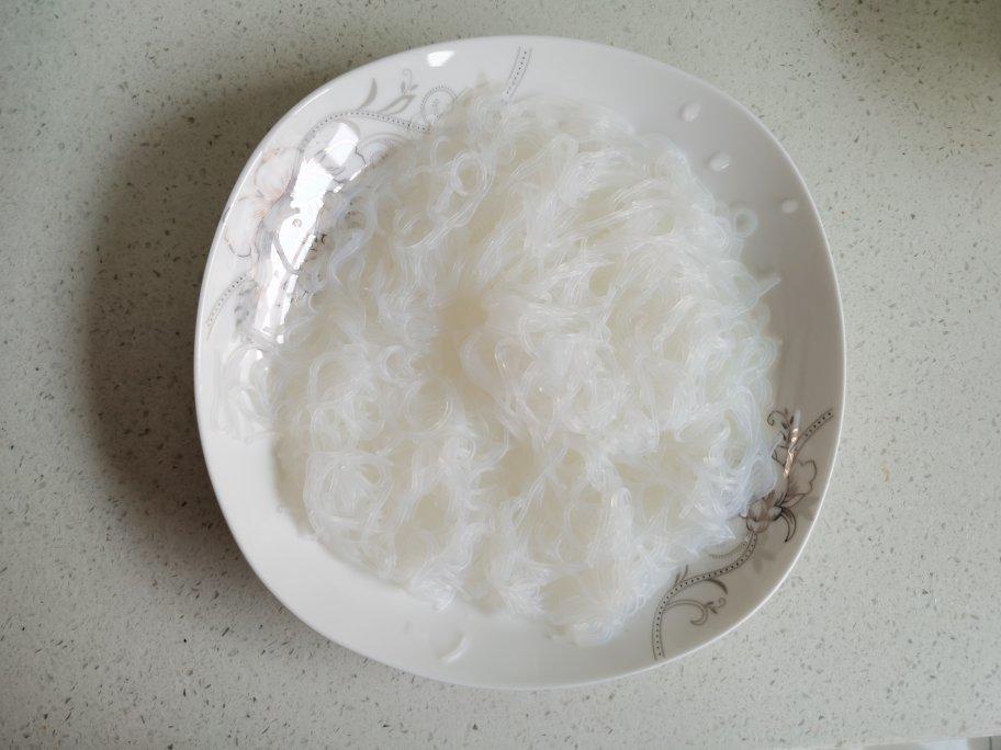 蒜蓉扇贝肉蒸粉丝