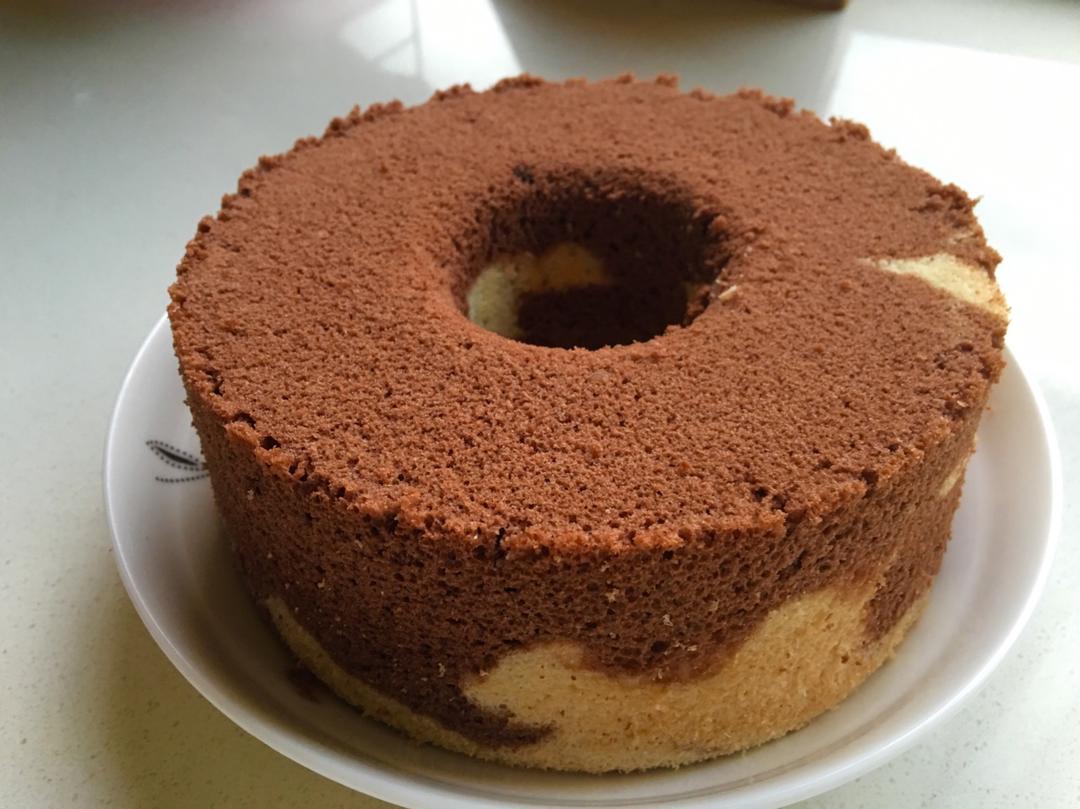 可可双色戚风（奶牛戚风）～17厘米加高戚风模或者18厘米戚风模