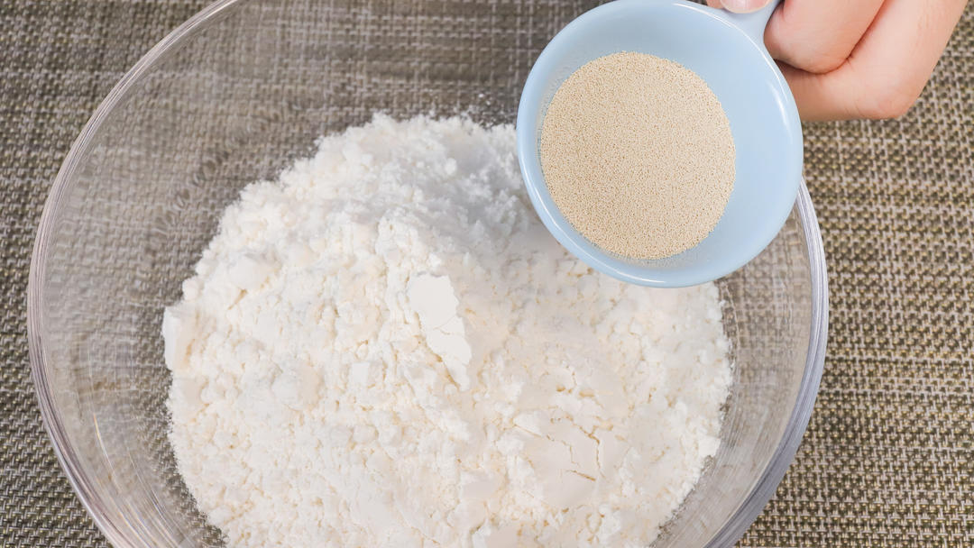 纯奶手撕吐司的做法 步骤1