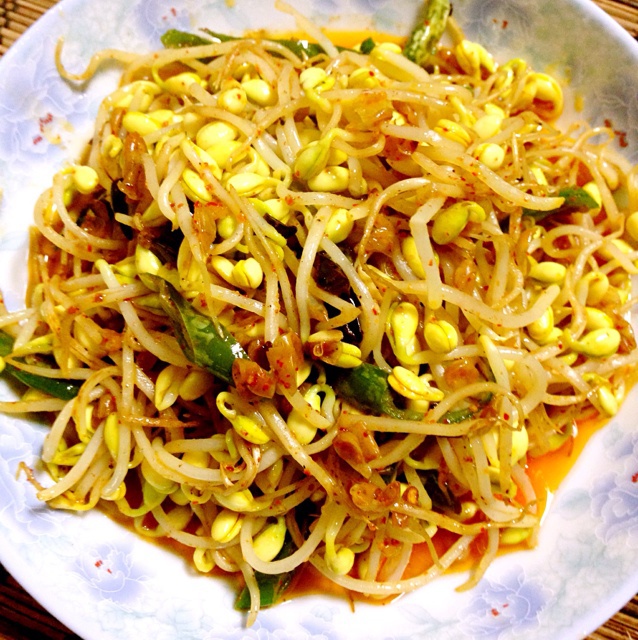 素炒黄豆芽