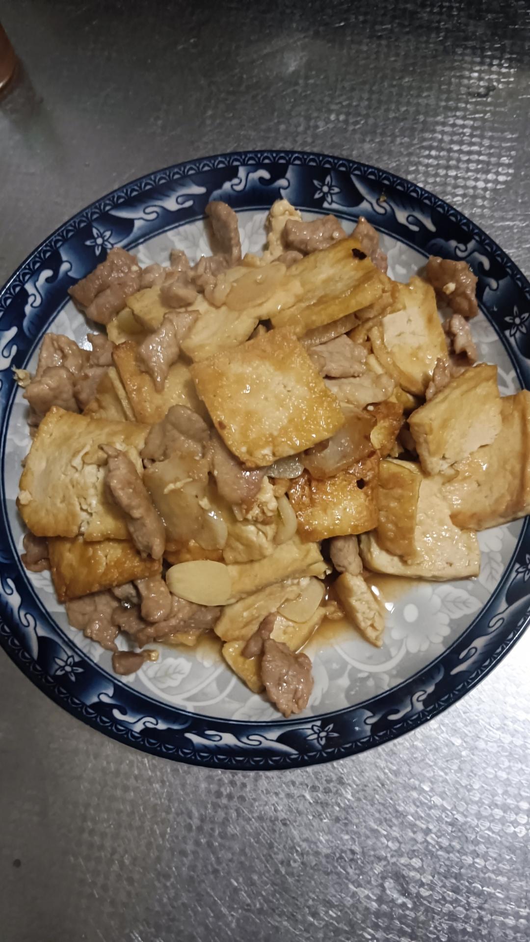 家常菜（豆腐烧肉）