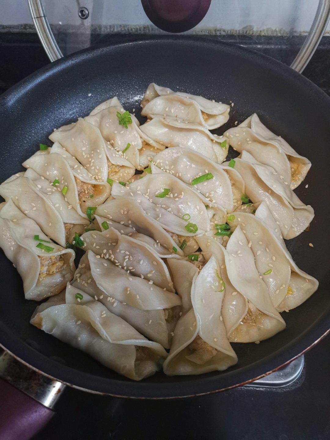 猪肉白菜锅贴