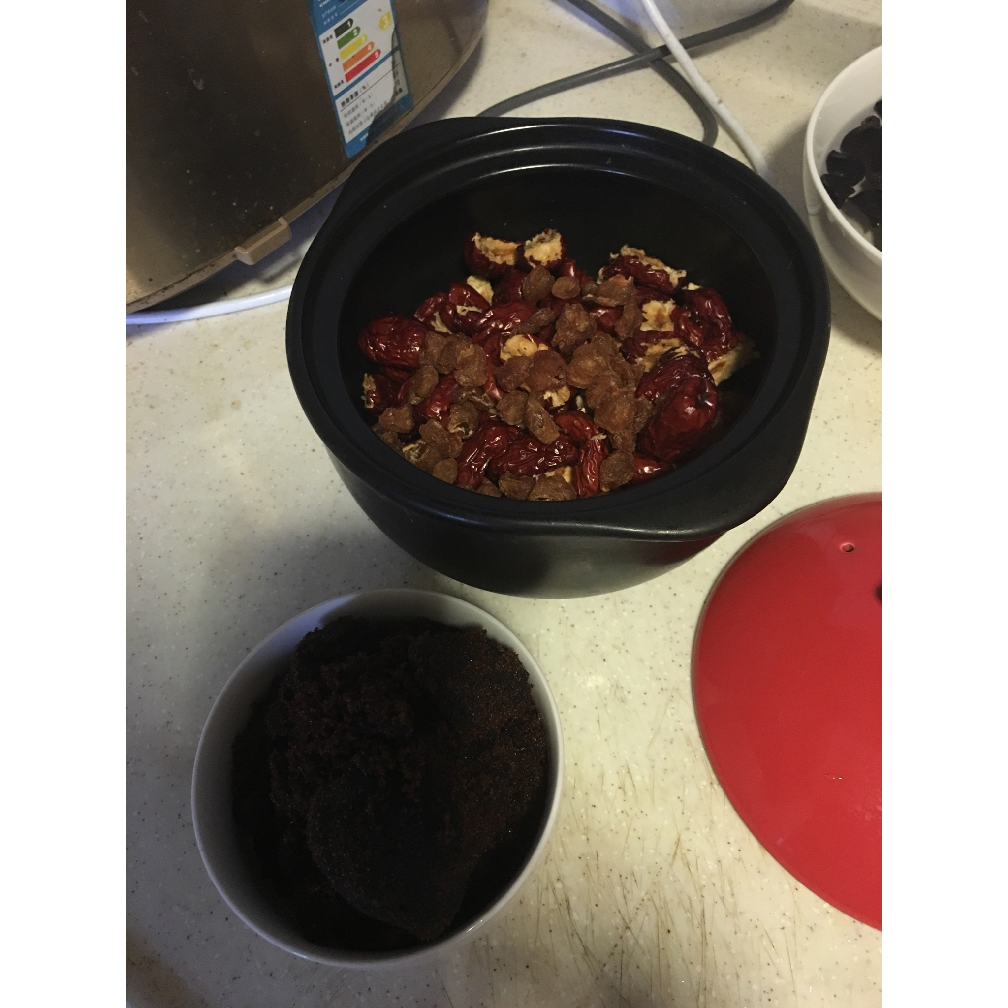 黑糖红枣桂圆枸杞膏