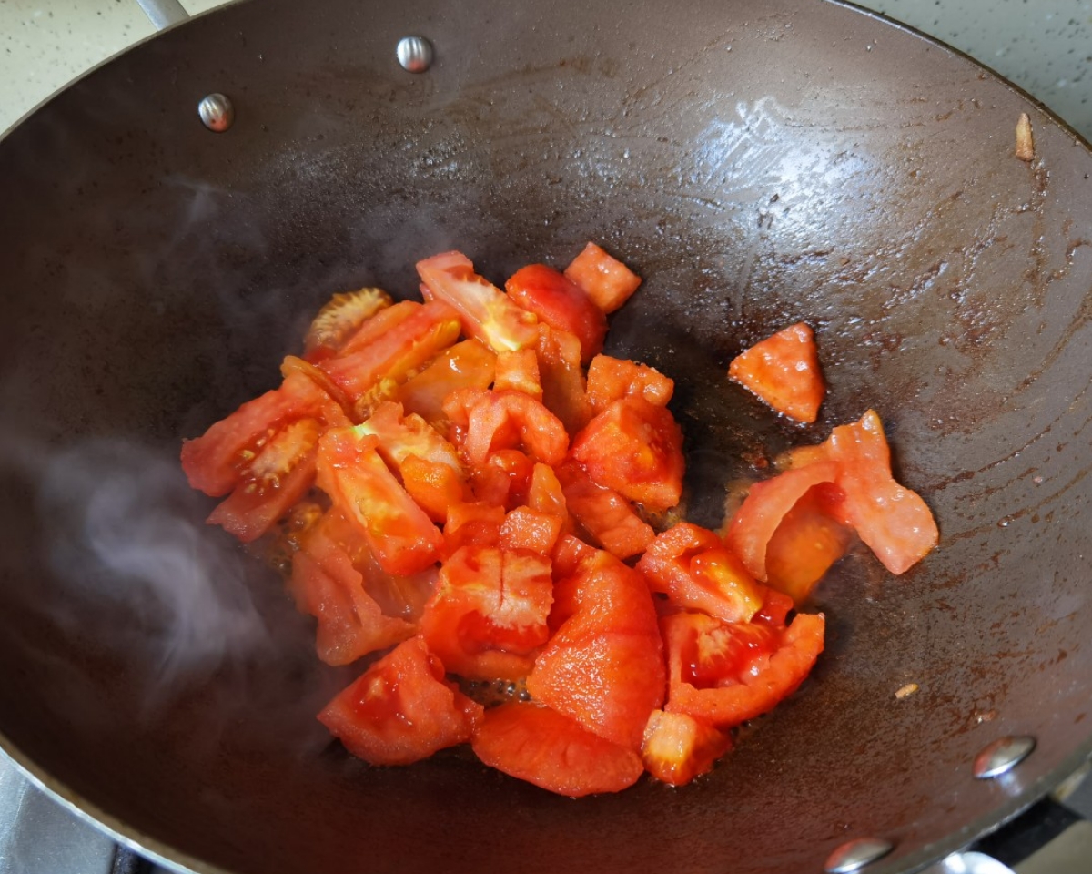 私房牛腩番茄土豆汤的做法 步骤5