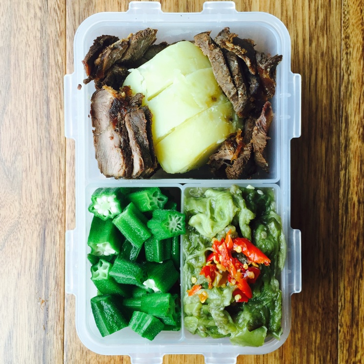 小梦想是以后每天做两人份的便当