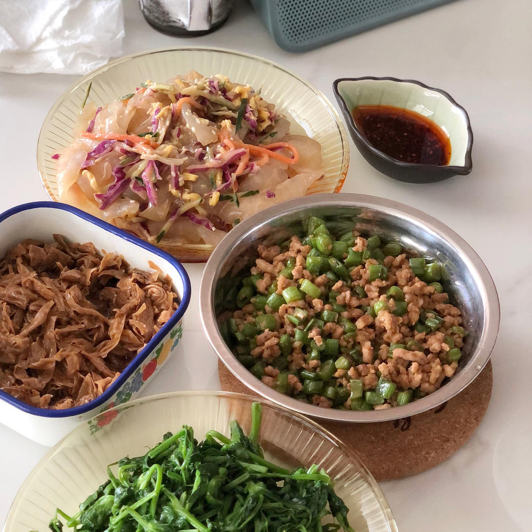 泰式打抛饭（九层塔肉沫）