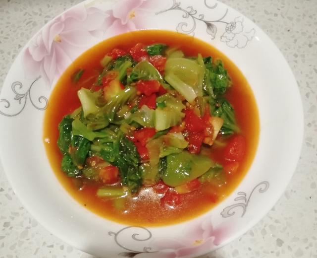 自创黑料理之一：西红柿炒生菜的做法