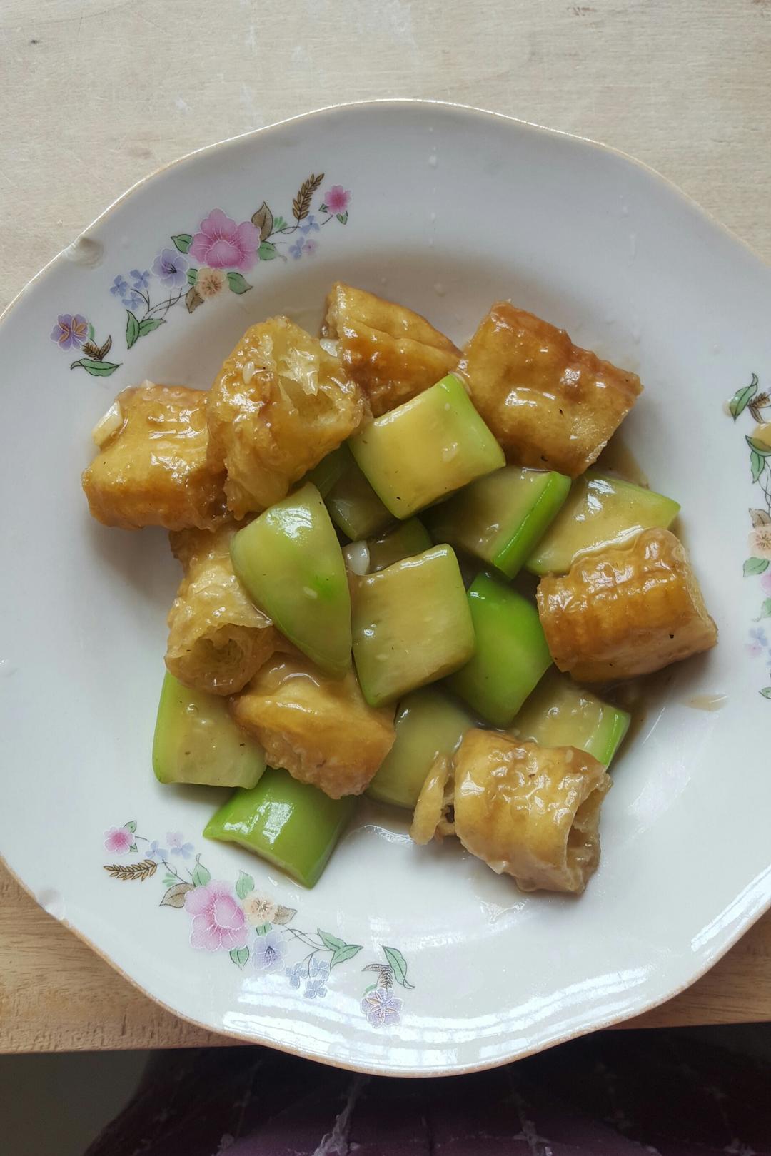 丝瓜炒油条