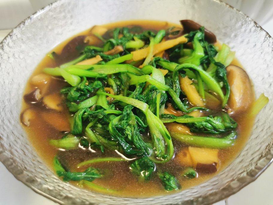简易版香菇扒油菜