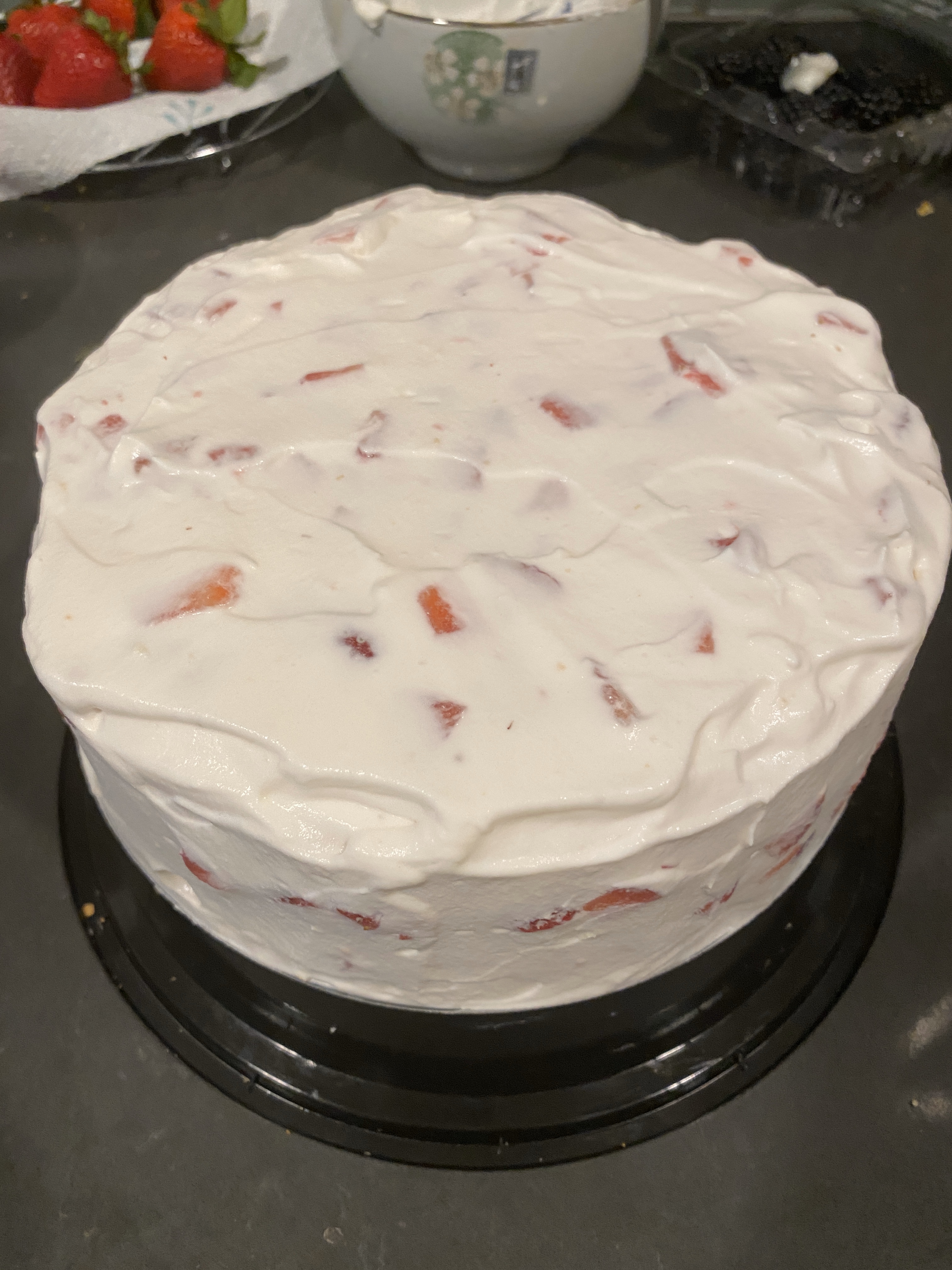 最简单好吃又美腻的草莓奶油蛋糕的做法 步骤5