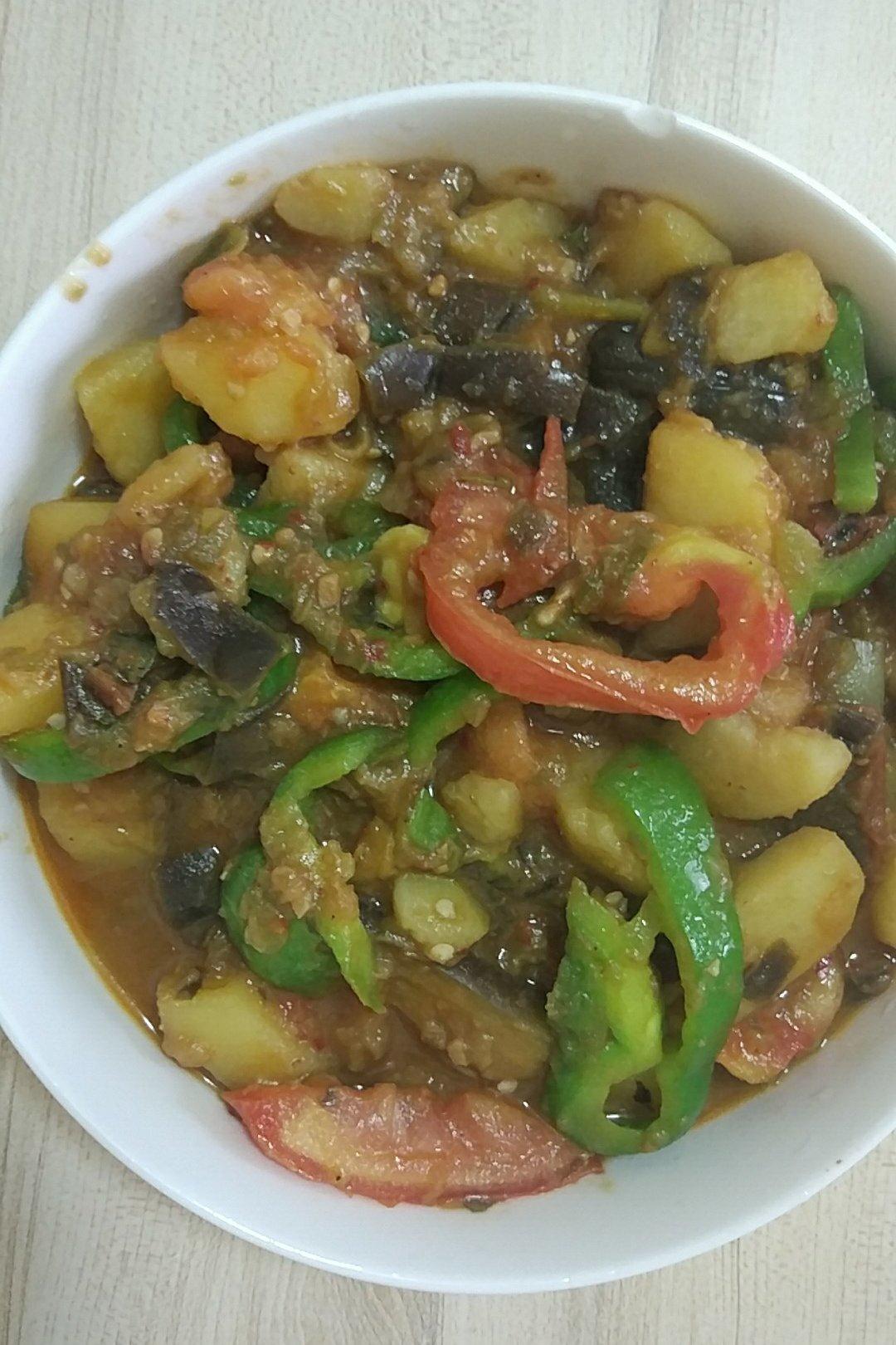 nancy_陈小蕾做的土豆炖茄子