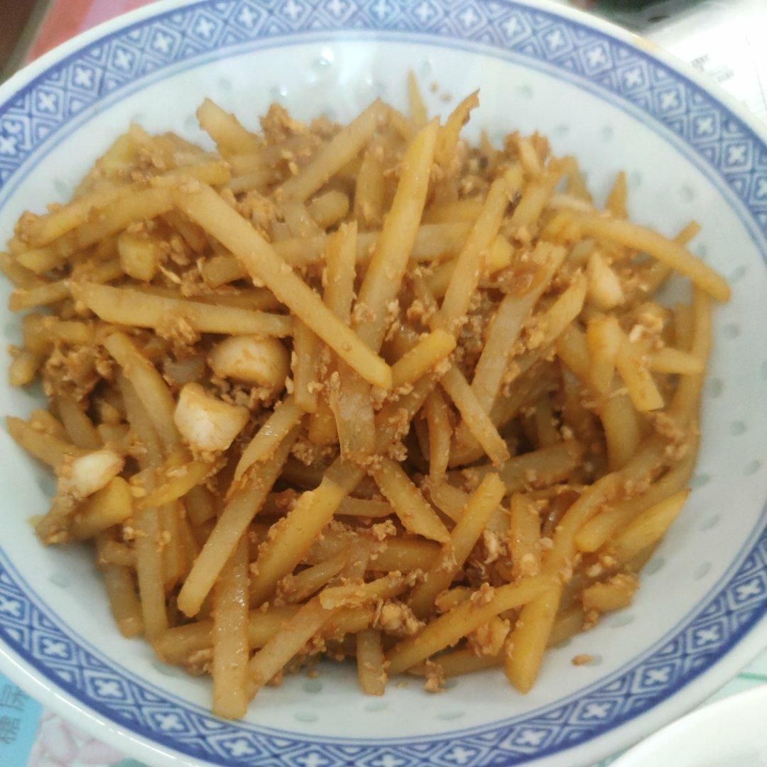 土豆丝炒鸡蛋