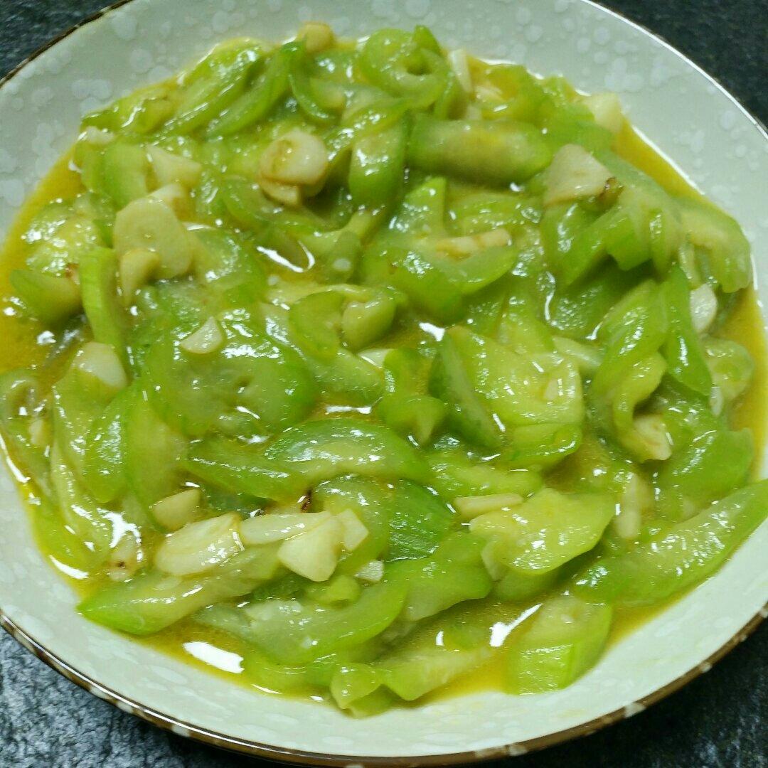 筱七范儿做的清炒丝瓜
