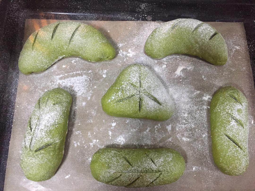 抹茶麻薯红豆软欧包