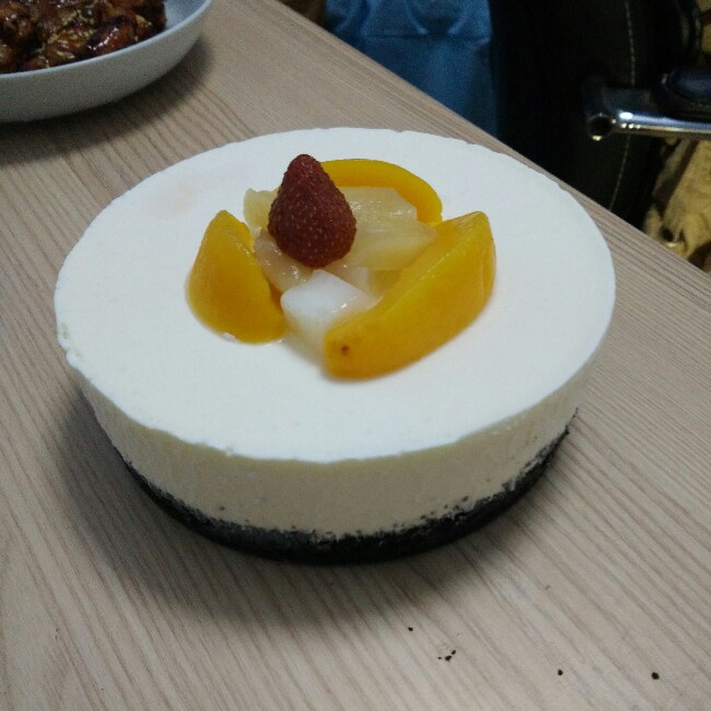 草莓果粒冻芝士蛋糕