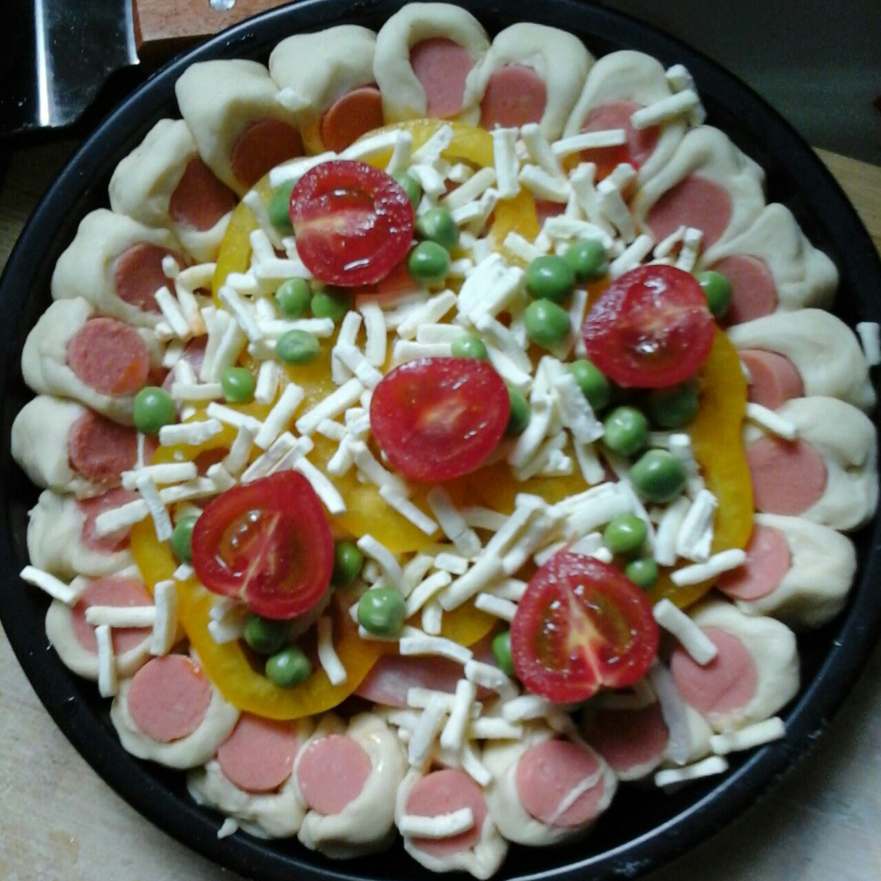 蘑菇火腿心花边比萨