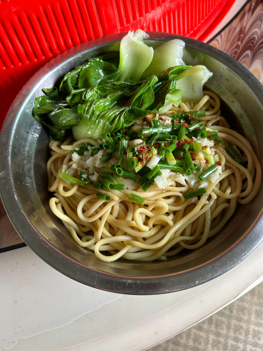 十分钟就能吃上的超简单油泼面