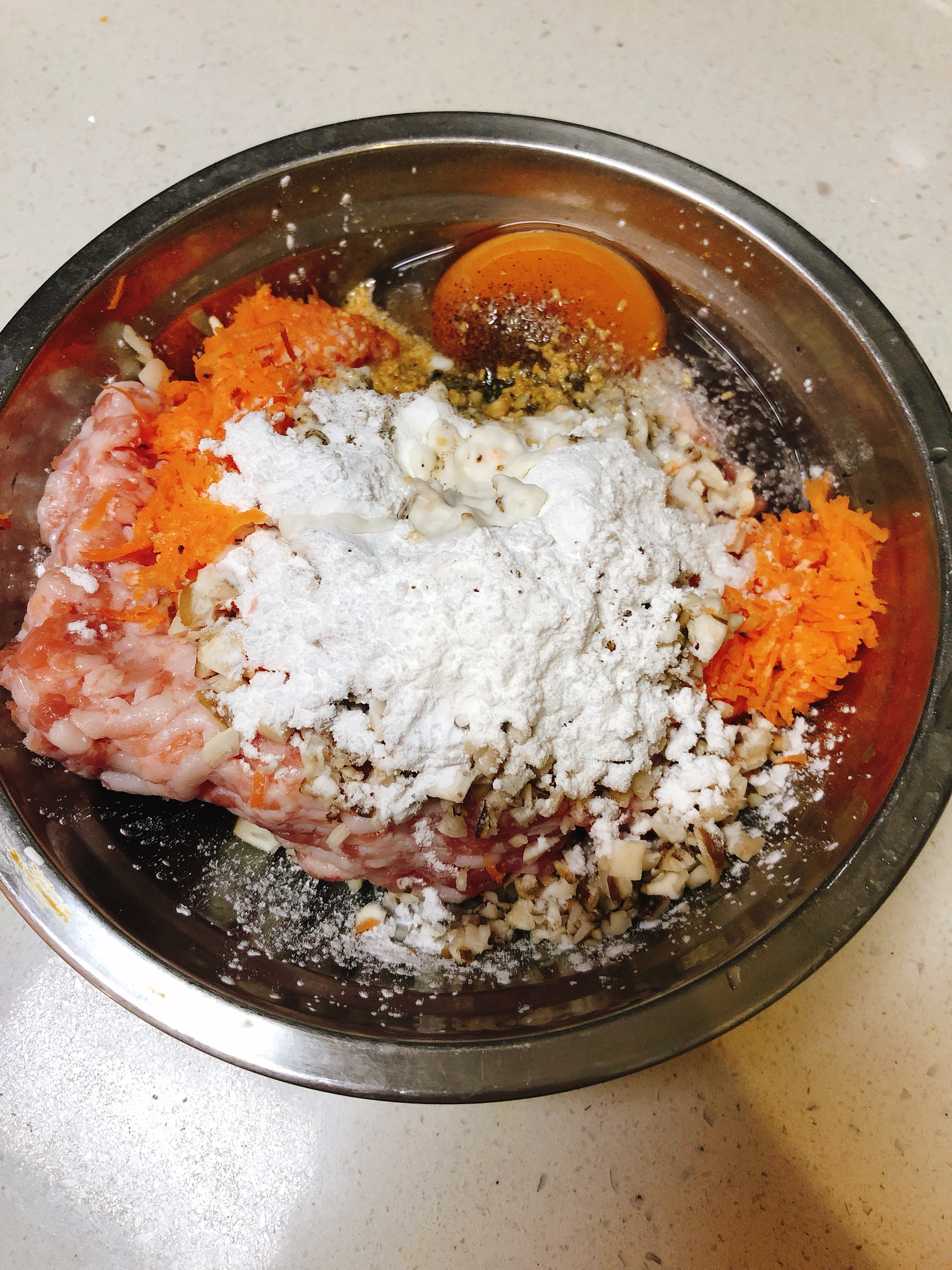 外酥里嫩🍡蔬菜肉丸子的做法 步骤3