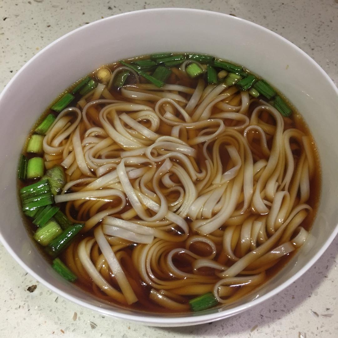 我的一人食：酸汤挂面