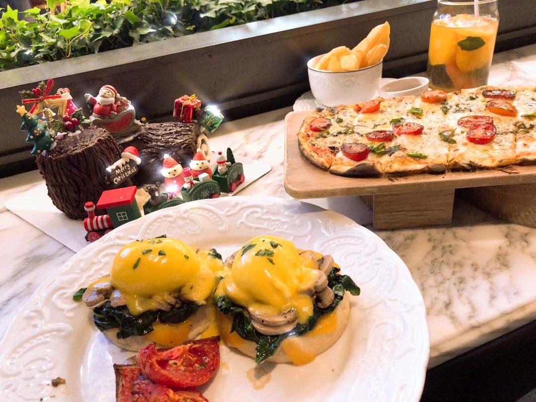 超简单圣诞树根蛋糕卷-超人气菜谱