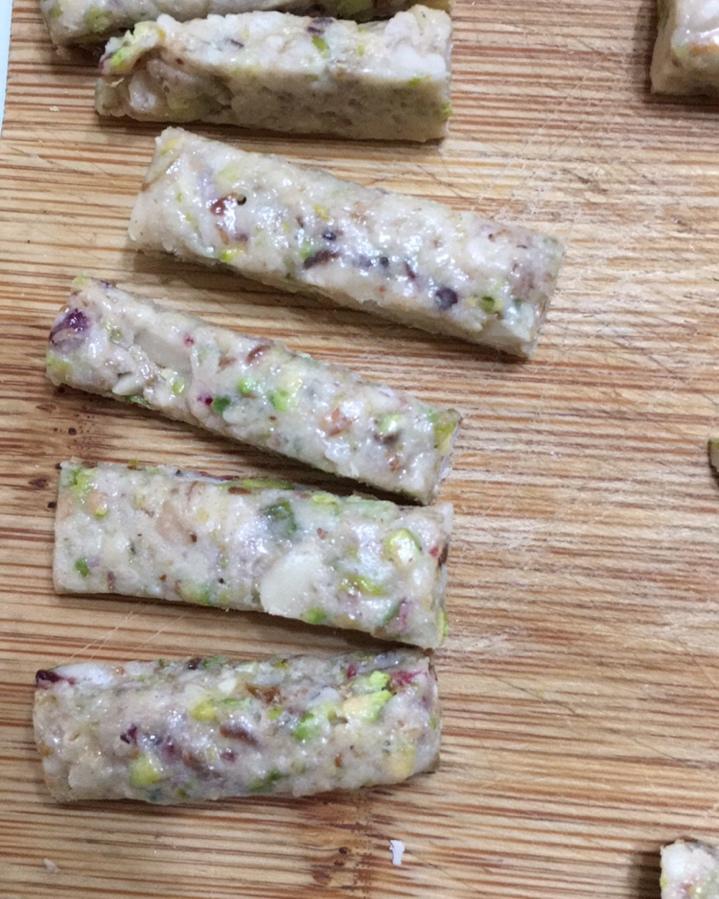 牛轧糖 牛扎糖不甜