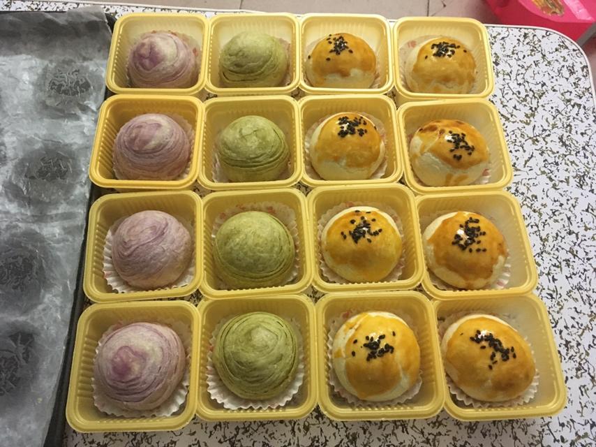 蛋黄酥~紫薯、抹茶、原味~花好月圆，中秋快乐~内附一次做六色蛋黄酥方法~