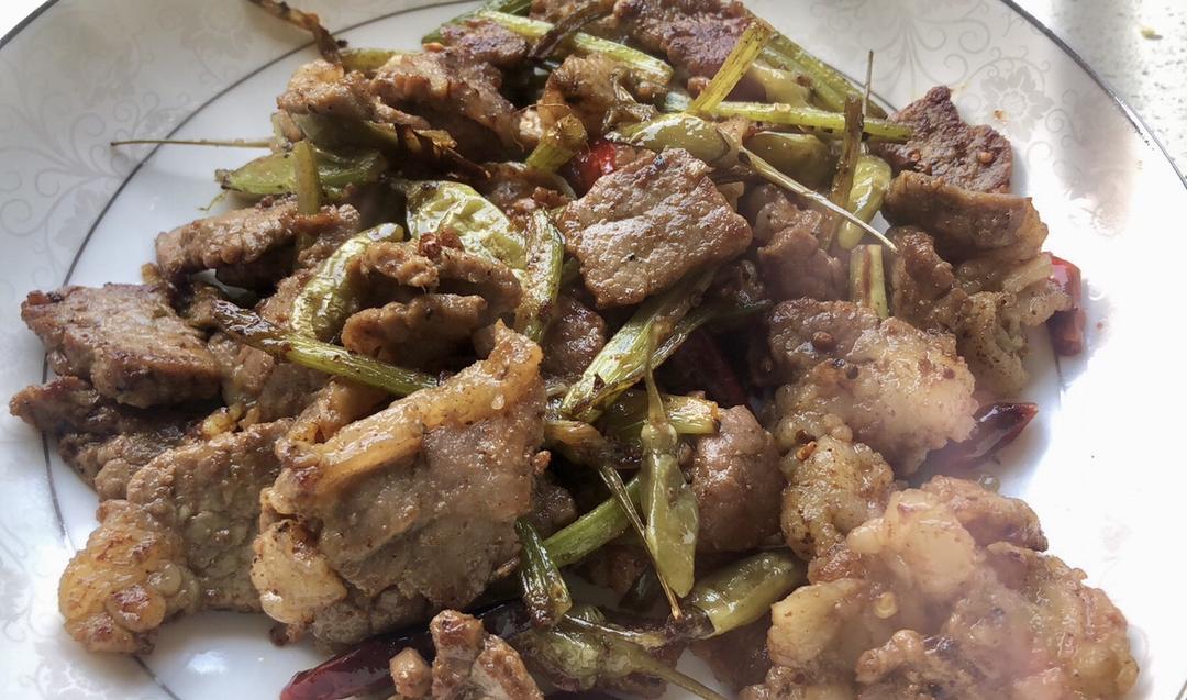 小炒三椒牛肉
