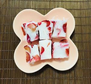 满满少女心的樱桃酸奶奶冻的做法 步骤6