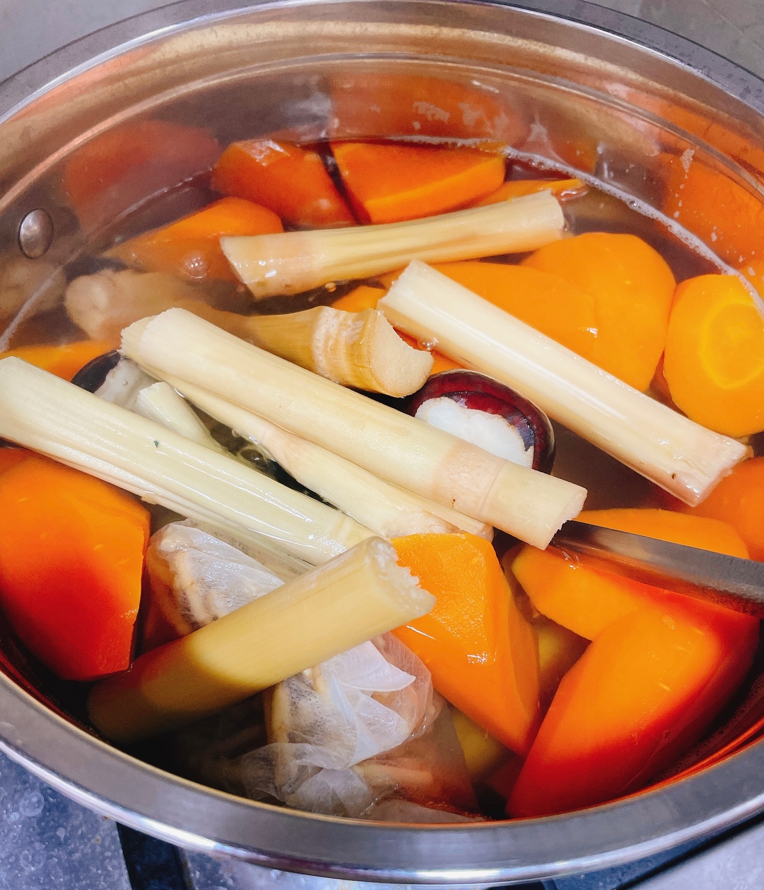茅根竹蔗汤的做法