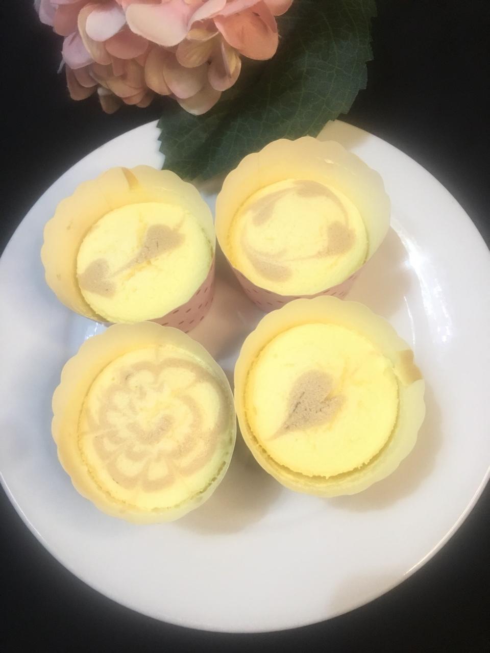 拉花纸杯蛋糕