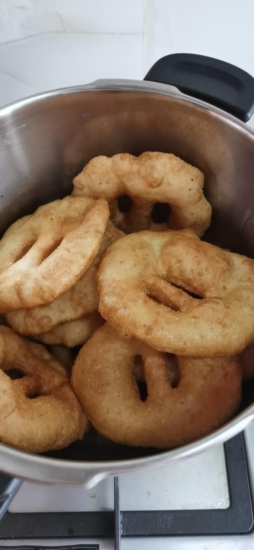 1人做过这道菜爱厨房的小牛妈妈腊月二十八把面发,小时候妈妈过年炸