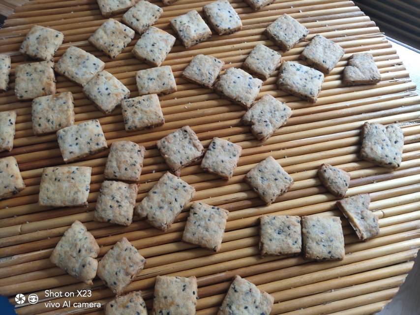 红糖黑芝麻饼干—酥脆无黄油快手版