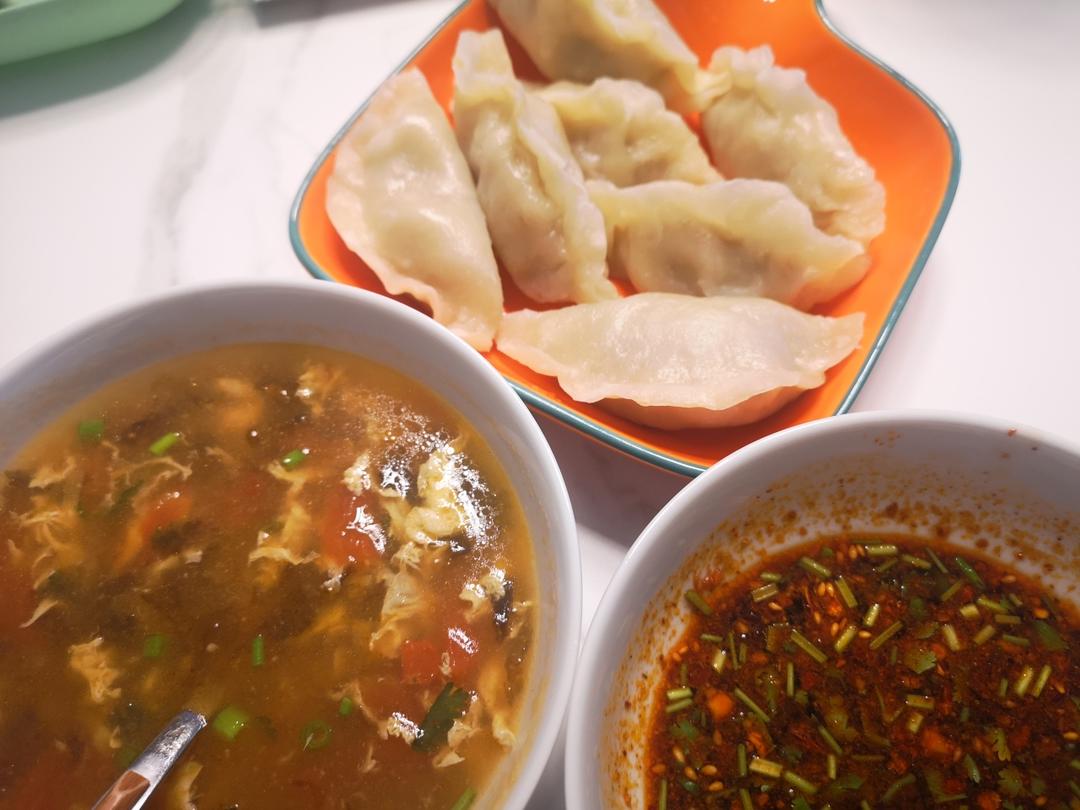 圆白菜猪肉蒸饺（烫面蒸饺）