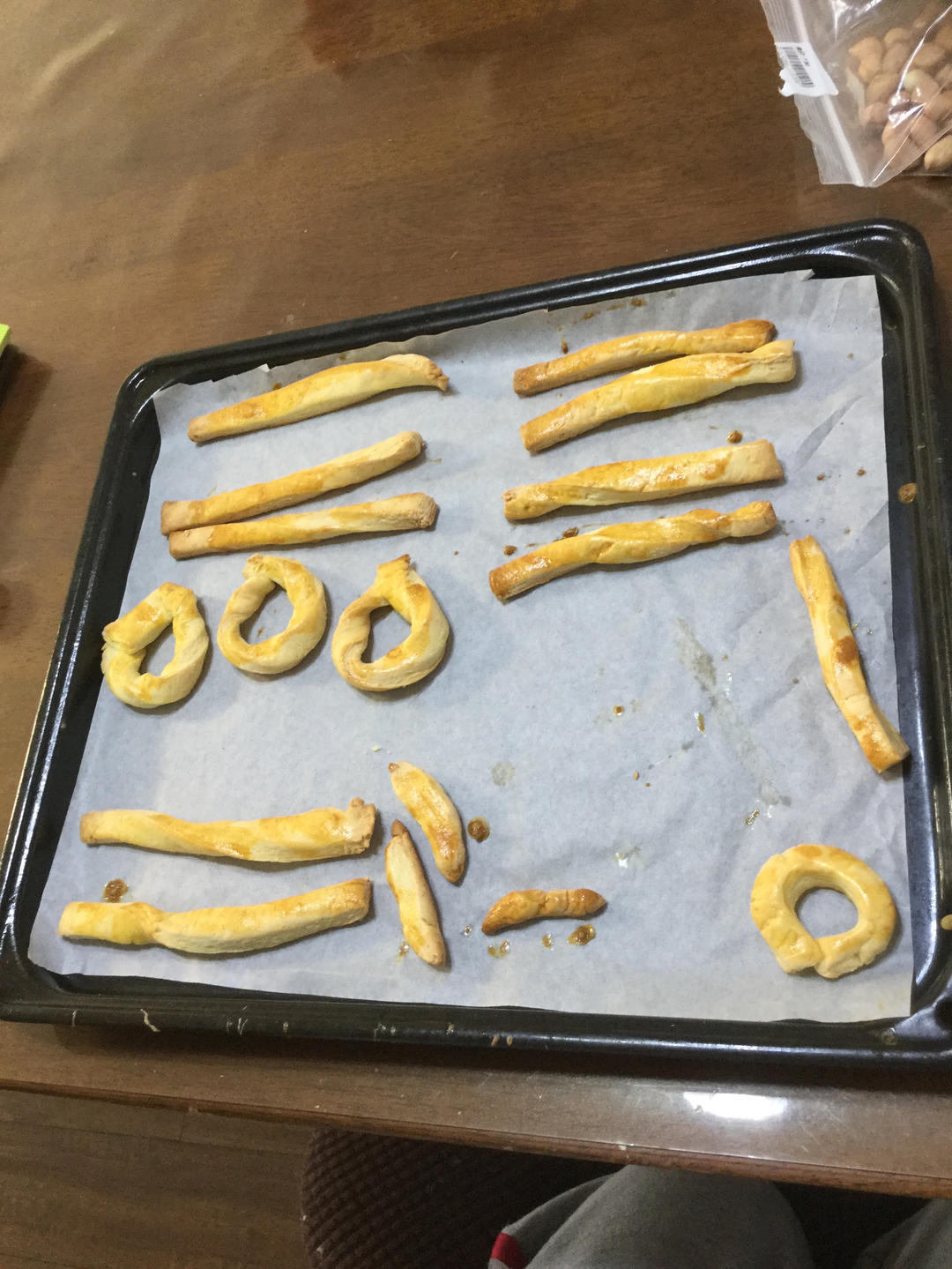 材料简单无黄油版阿拉棒（磨牙棒）加黄油版见小贴士