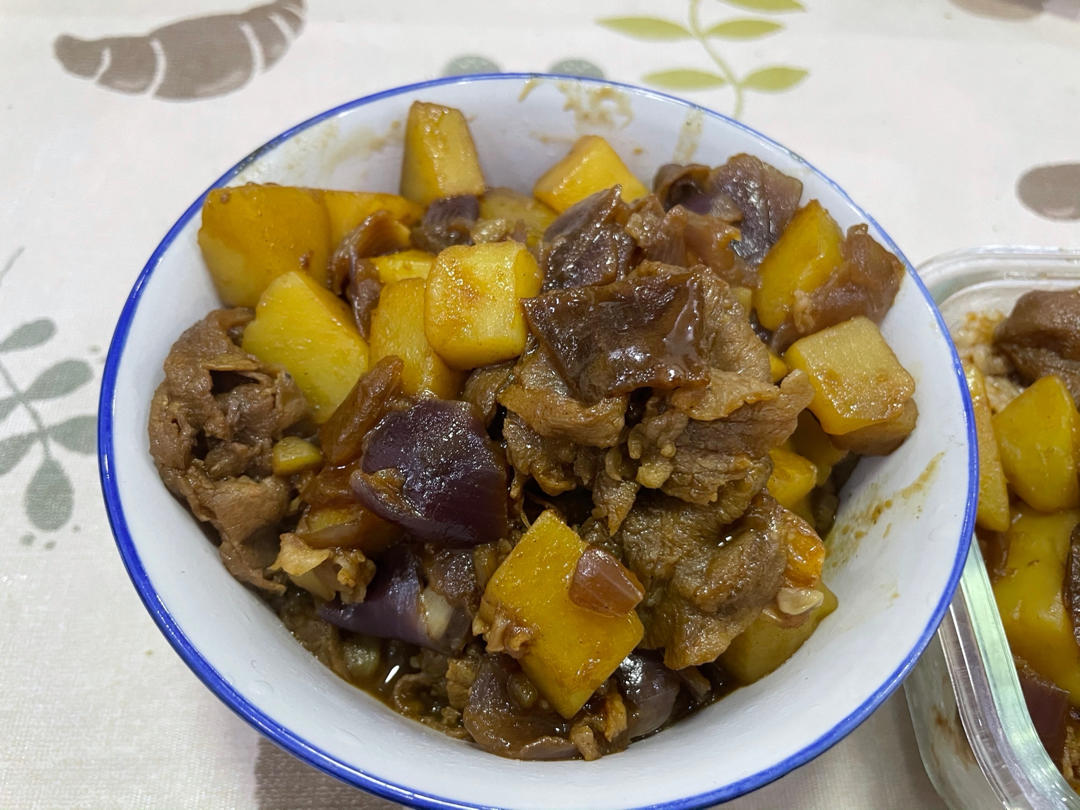 好吃到舔碗底的土豆肥牛拌饭