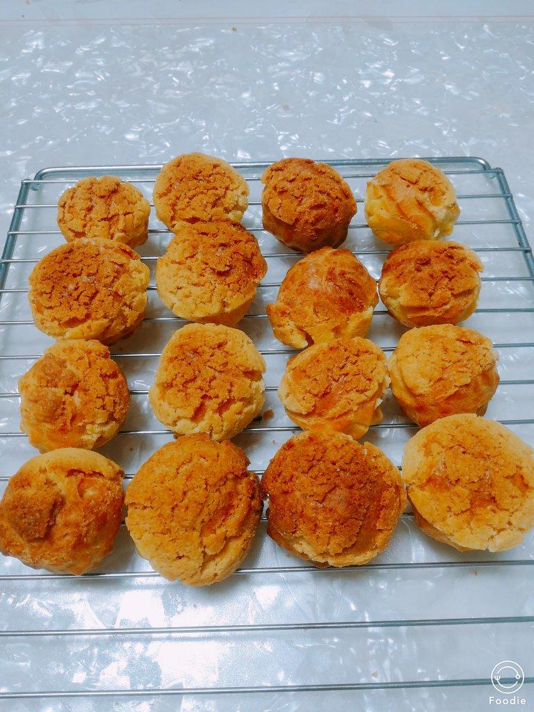 酥皮奶油泡芙--#皮黑森林#