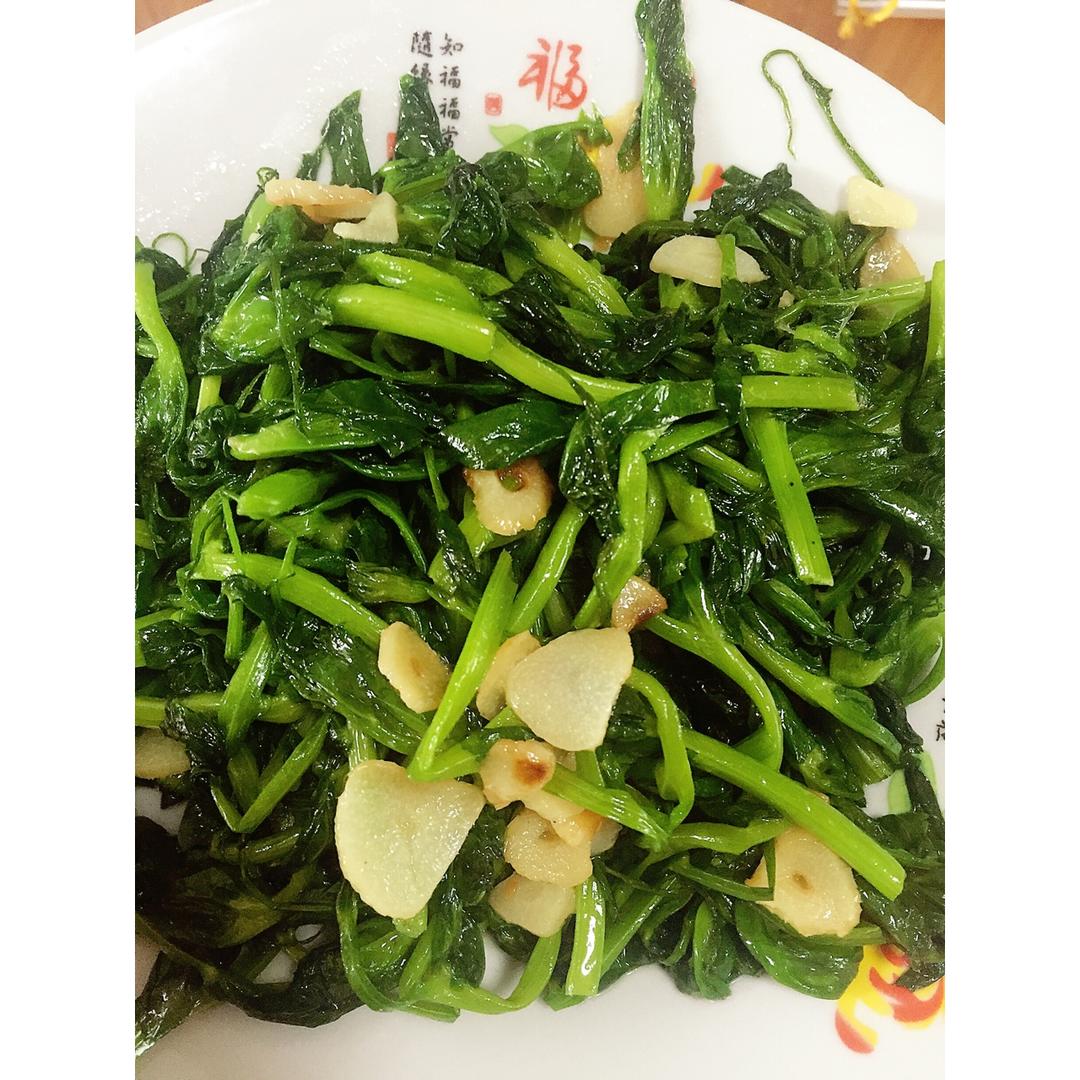 清炒豌豆尖