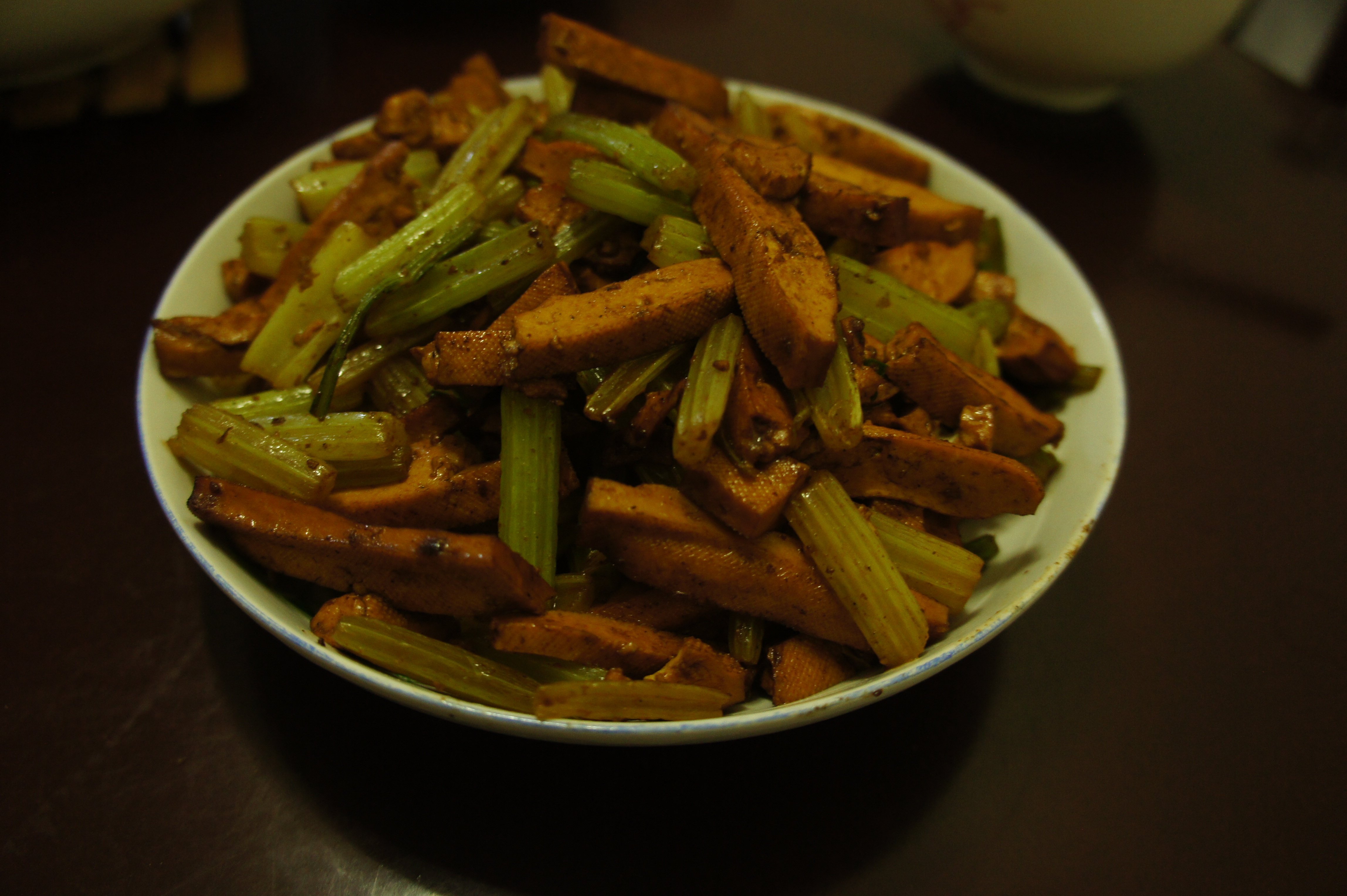 芹菜炒香干