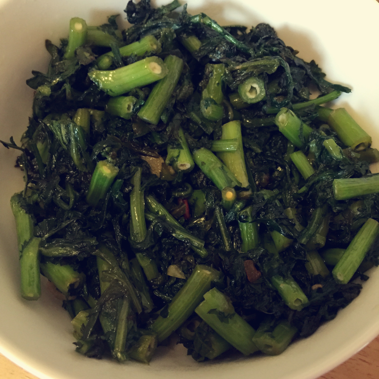 清炒茼蒿