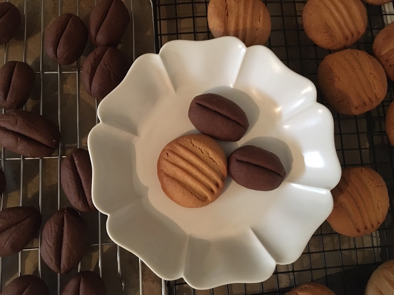 Bakingpie-简单的硬饼干&咖啡豆豆小饼干