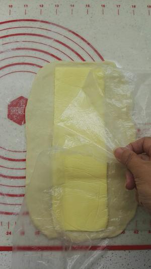 网纹酥皮果酱面包的做法 步骤9